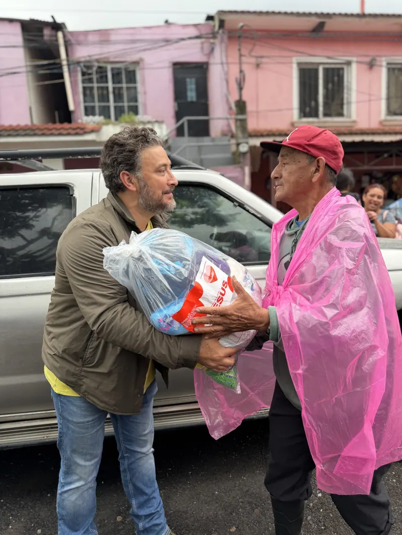 Entrega bajo la lluvia
